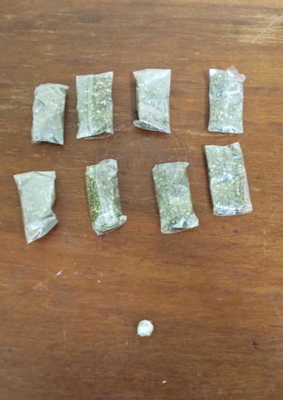 Lutte contre le trafic de drogue : cinq individus arrêtés à Yoff Ndeungagne avec du krack et du chanvre indien - Image 1